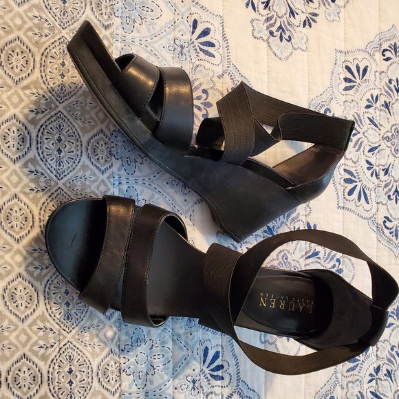 RALPH LAUREN BLACK SANDALS Size 8 - Picture 2 of 2